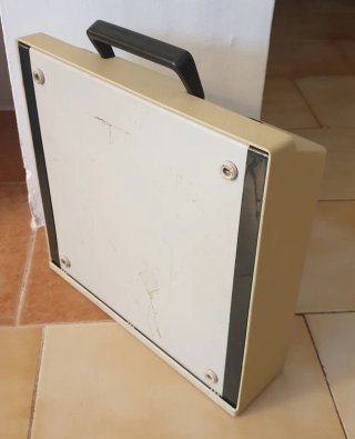 Máquina de escribir Olympia Traveller Luxe