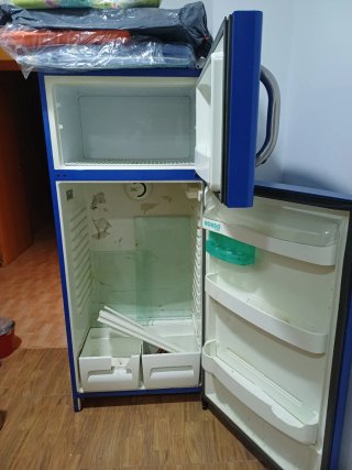 Nevera azul Zanussi