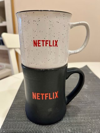 Lote 4 Tazas Netflix y La Casa de Papel