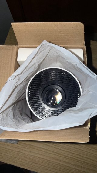 Proyector LED Ultra HD Beige