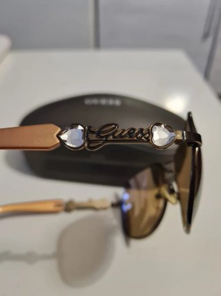 Gafas de sol Guess Marrón y Negro