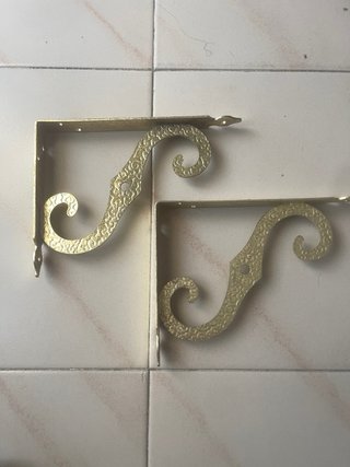 Amig Escuadra Metálica Dorada Estantería