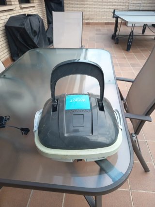Limpiador de piscina Wybot