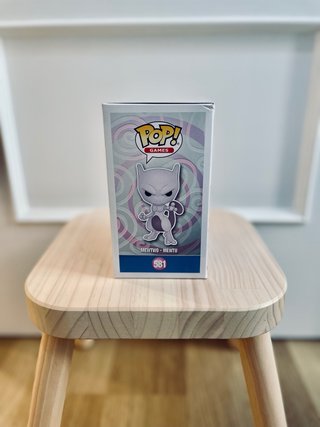 Funko Pop Mewtwo 581 Flocked Pokémon