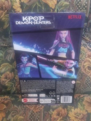 Muñeca Kpop Demon Hunters Huntrix Mira