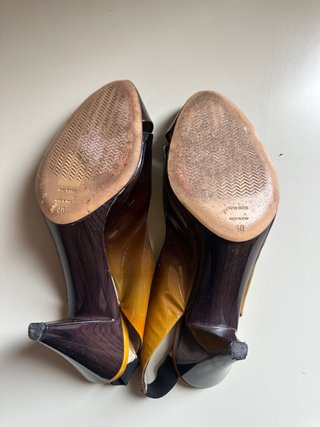 Scarpe decoltè slingback in pelle verniciata Made