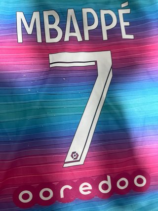 PSG Equipación 24-25 azul y rosa