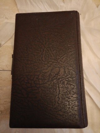 Álbum antiguo de piel