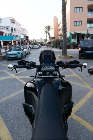 Yamaha Ténéré 700 World Raid Negra