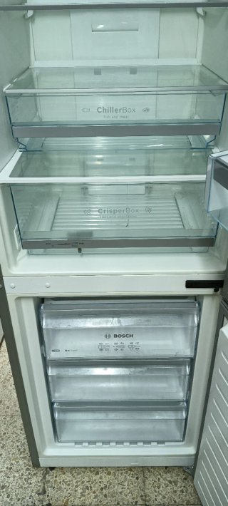 NEVERA COMBI BOSCH NO FROST ENERGÍA A++