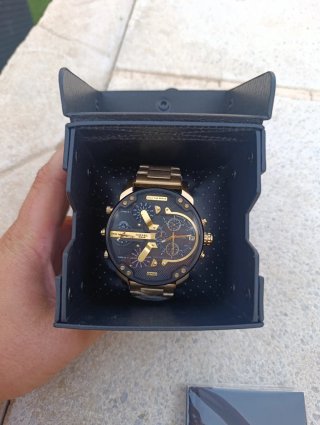 Reloj Diesel DZ7333 Negro y Dorado
