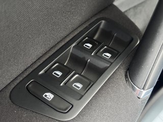 Volkswagen Golf Advance 1.4 TSI 140cv BMT