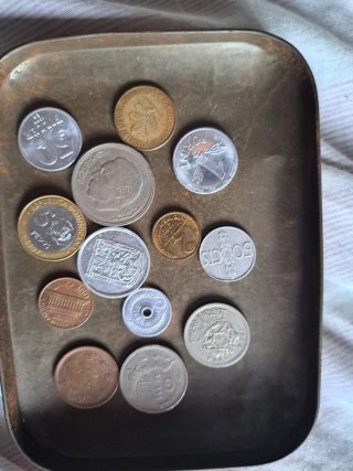 Lote de Monedas Extranjeras Varias