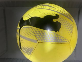 3)Palloni da calcio
