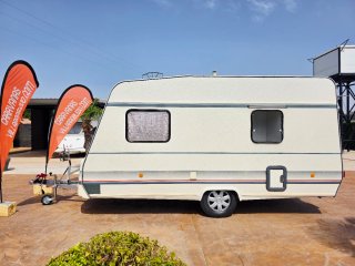 BURSTNER HOLIDAY 390