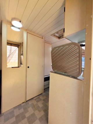 BURSTNER HOLIDAY 390
