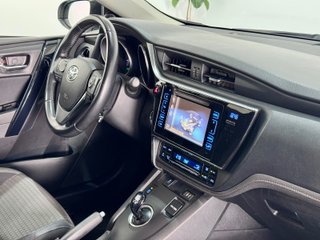 Toyota Auris 1.8 140H Feel! Touring Sports