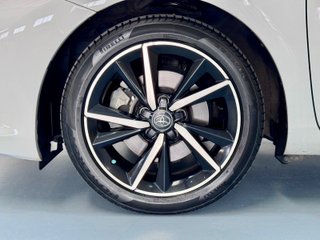 Toyota Auris 1.8 140H Feel! Touring Sports