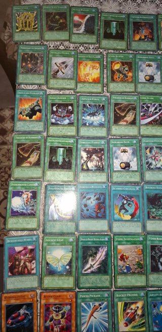 Lotto di carte Yu-Gi-Oh! - Diverse carte