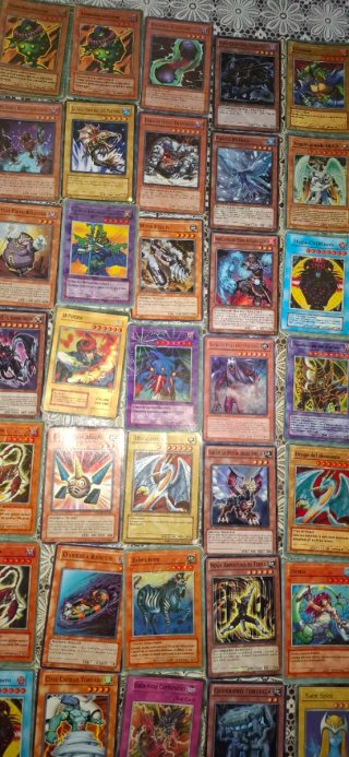 Lotto di carte Yu-Gi-Oh! - Diverse carte