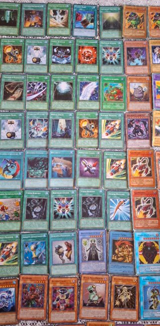 Lotto di carte Yu-Gi-Oh! - Diverse carte
