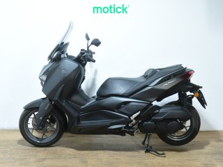 YAMAHA XMAX 125