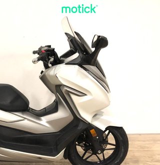 HONDA FORZA 300