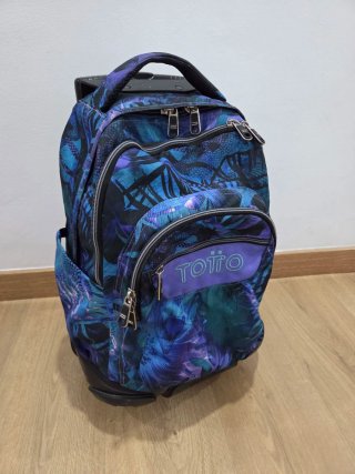 Mochila Totto Azul y Morado