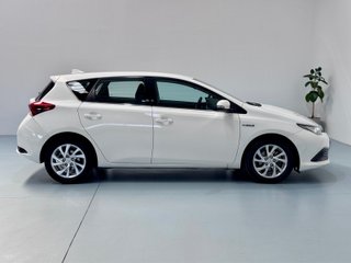 Toyota Auris 1.8 140H Hybrid Active