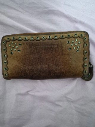 Cartera Tommy Hilfiger Marrón con Tachuelas