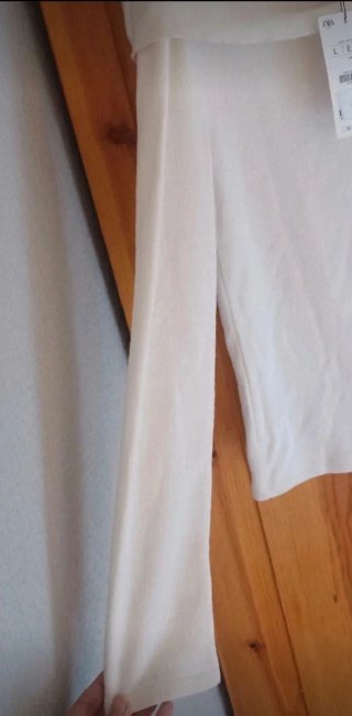 Jersey Zara hombros descubiertos blanco Talla L
