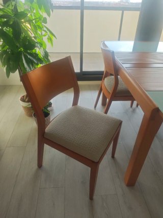 Mesa comedor madera y cristal + 4 sillas