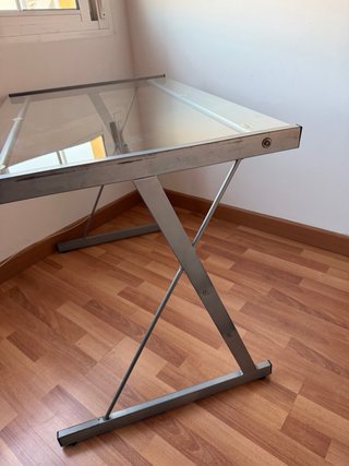 Mesa escritorio cristal y metal