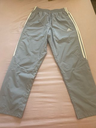 Conjunto chándal celeste y gris Adidas Talla L