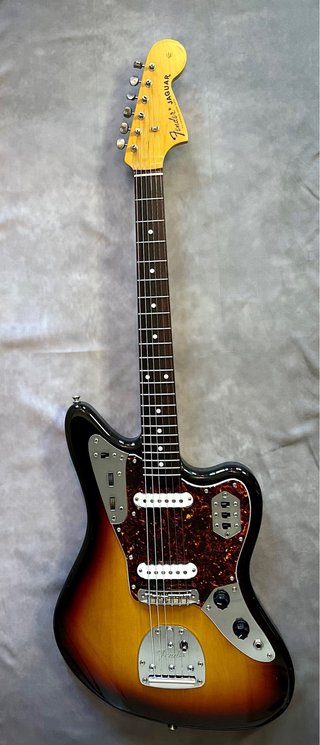 Fender Jaguar Japan Sunburst