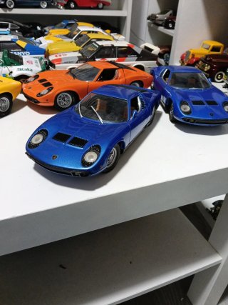 Lamborghini Miura 1/18