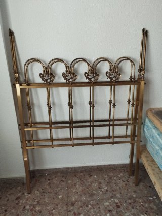 Cabecero de cama de bronce