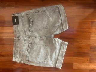 Bermudas Bershka grises talla 40