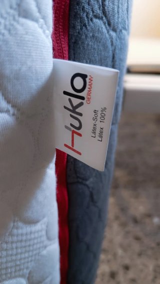 Cama articulada con barrera y colchón