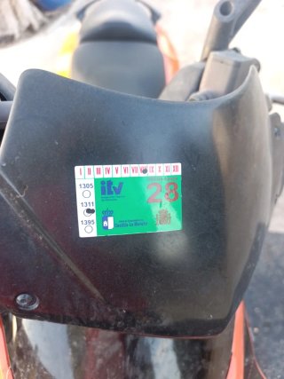 Moto 49cc Scooter Negra y Naranja