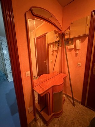 Recibidor madera con espejo y cristal