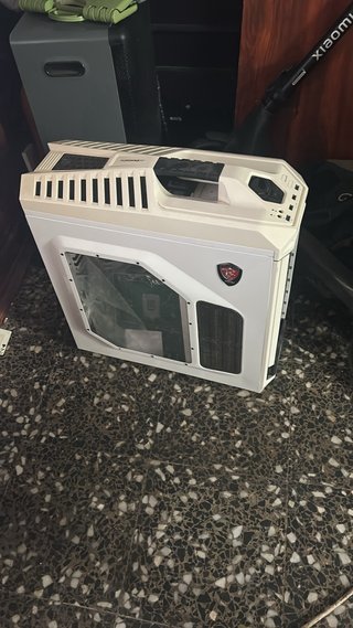 Torre Ordenador Gamer MSI Blanca