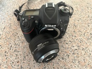 Nikon D7100 + Objetivo Nikkor 35mm f/1.8G DX