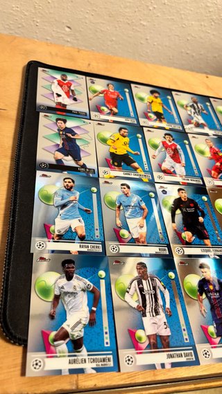Lote x36 Cromos Topps Finest UCC 2026