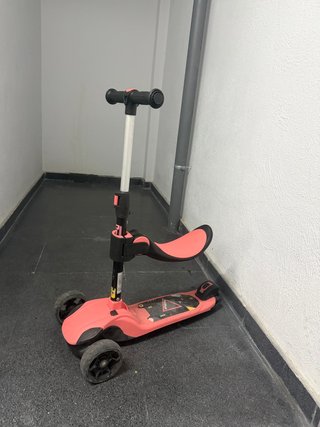 Patinete infantil 3 ruedas con asiento rosa