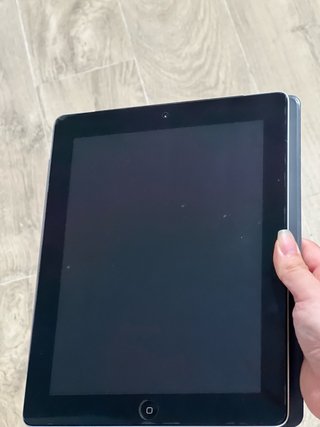 iPad 2 2011 Plata 16GB + protector y funda