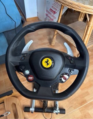 Volante Thrustmaster Ferrari 458 + Pedales