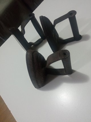 Planchas antiguas de hierro (3 unidades), 10 euros