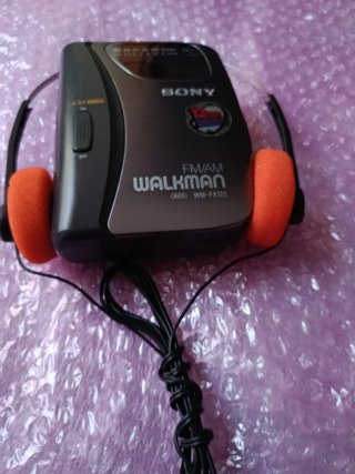 Walkman Sony FM/AM WM-FX123