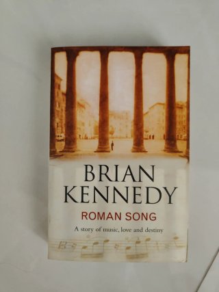 Roman Song libro di Brian Kennedy